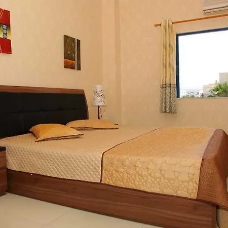 Апартаменти Analipsi